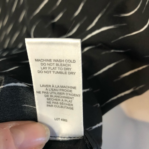 ✨3/$30 Kensie Chiffon Front Knit Blouse - Picture 7 of 8